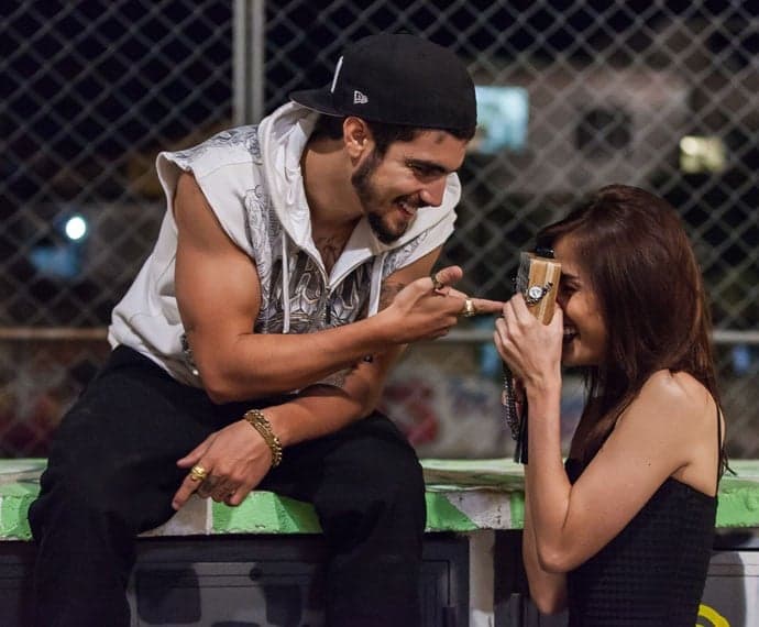 Caio Castro e Maria Casadevall falam sobre romance em novela