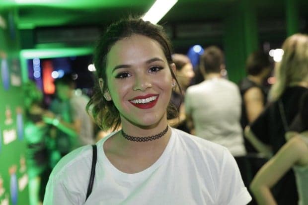 Bruna Marquezine esquece convite e é barrada em camarote no Rock in Rio