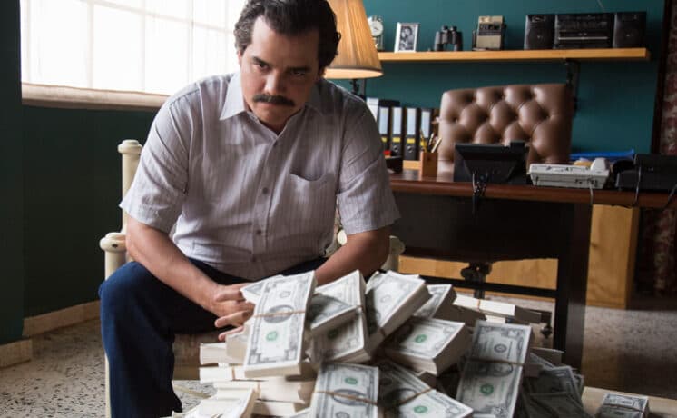 Estrelada por Wagner Moura, série "Narcos" agrada e é renovada para segunda temporada