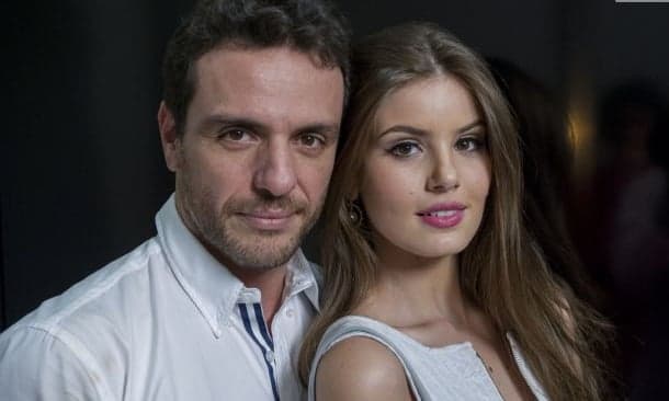 "Verdades Secretas": Angel pode se casar com Alex e ter final feliz mesmo após morte da mãe