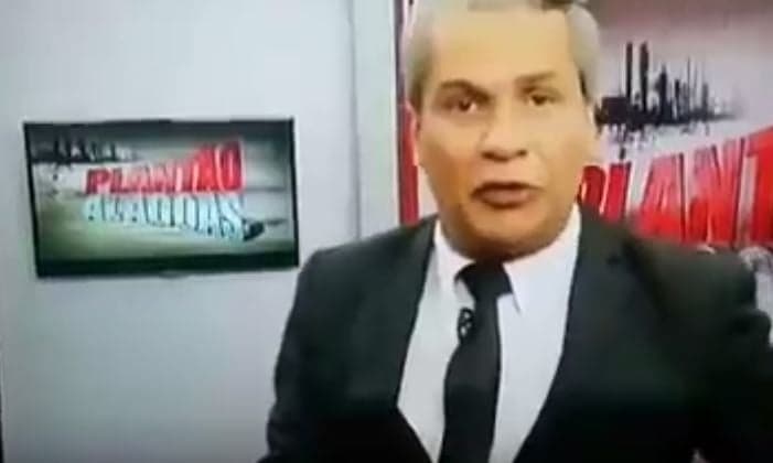 Vídeo da Hora: Apresentador perde o controle e fala palavrão ao vivo