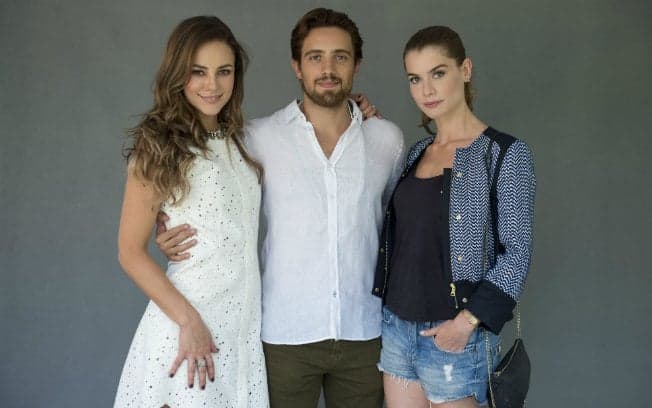 Globo anuncia "Além do Tempo" como uma nova novela; assista a chamada!