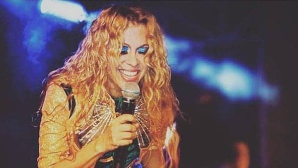 Joelma passa por constrangimento após "trollagem" de fã em show
