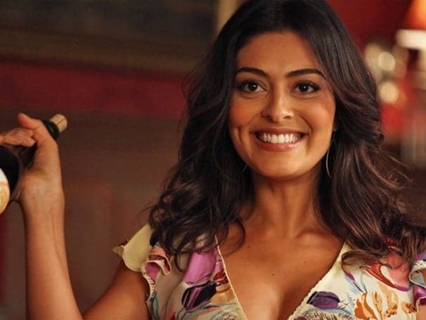 Juliana Paes deve interpretar a cantora Gretchen nos cinemas
