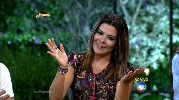 "A Fazenda 8": Mara, Rebeca e Veridiana trocam farpas e clima fica pesado; assista