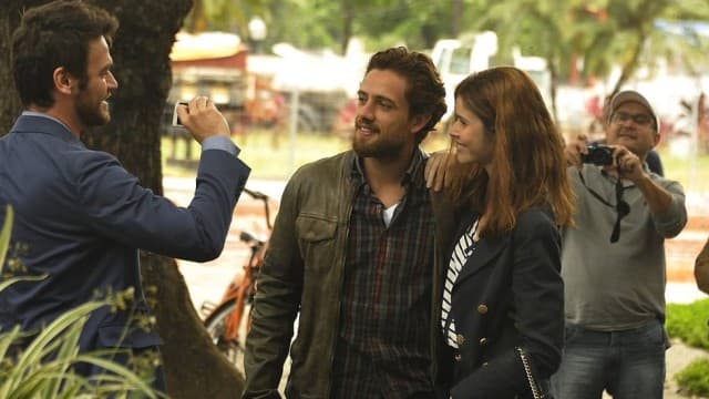 Alinne Moraes é substituída por dublê em "Além do Tempo"