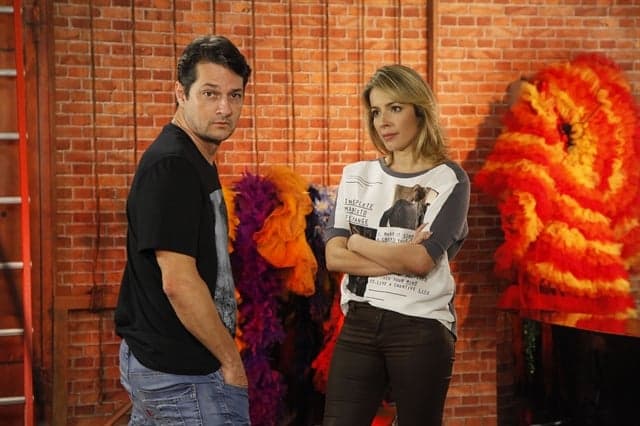 "Estou de volta para casa", diz Renata Dominguez sobre retorno à Globo