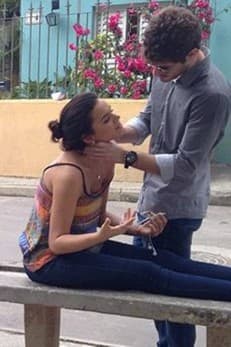 Bruna Marquezine e Mauricio Destri reatam namoro, afirma jornal