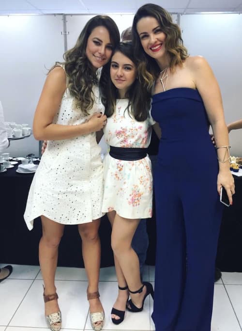 Carolina Kasting comemora reencontro com colegas de ‘Amor à Vida’