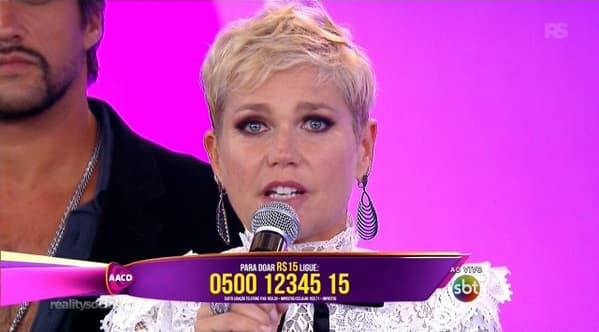 No "Teleton", Xuxa manda recado para Silvio Santos e ironiza veto religioso na Record