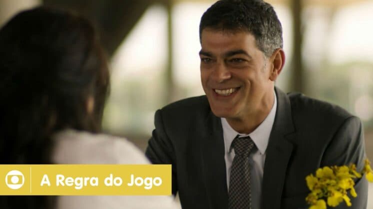 Autor muda sinopse e cancela personagem gay em "A Regra do Jogo"