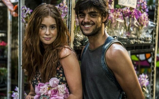 Felipe Simas rasga elogios a Marina Ruy Barbosa, seu par romântico em "Totalmente Demais"