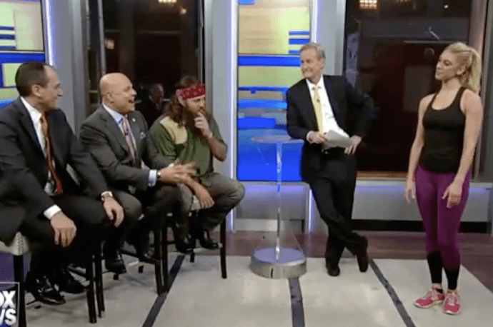 Canal norte-americano promove debate sobre uso de calça legging nas ruas e irrita feministas