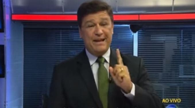 Vídeo da Hora: Apresentadores da Record comemoram ao vivo vitória sobre o "Jornal Nacional"