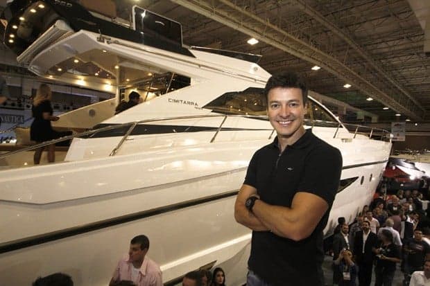 Rodrigo Faro compra barco avaliado em R$ 7 milhões