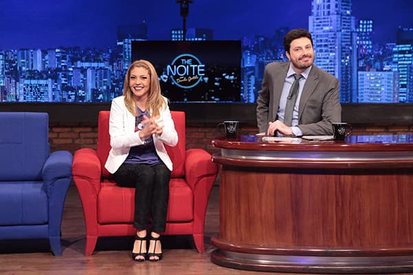 Danilo Gentili e Merlei Cevada estarão em especial de fim de ano do SBT