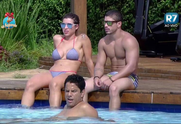 "Mara Maravilha só pensa em dinheiro! Ela é muito mercenária!", dispara Ana Paula Minerato