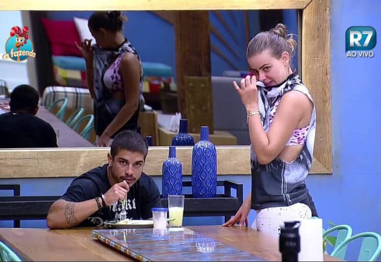 "Quer mostrar serviço", debocha Rayanne Moraes de Ana Paula Minerato