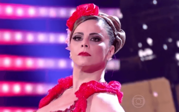 Solteira, Viviane Araújo exibe look para curtir Rock In Rio