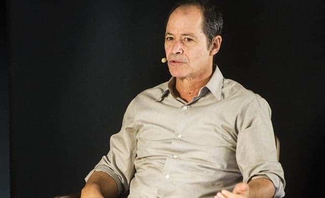 Chefão da dramaturgia semanal da Globo, Guel Arraes diz que "não se achava um bom diretor de novela"