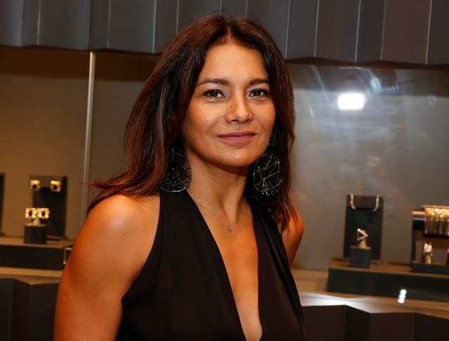 Dira Paes concilia filho recém nascido e trabalho em "Velho Chico"