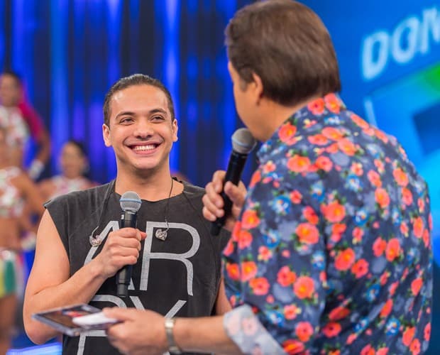 Mudança de cidade do "Show da Virada" gera "efeito borboleta" que acarretaria na ausência de Wesley Safadão; entenda