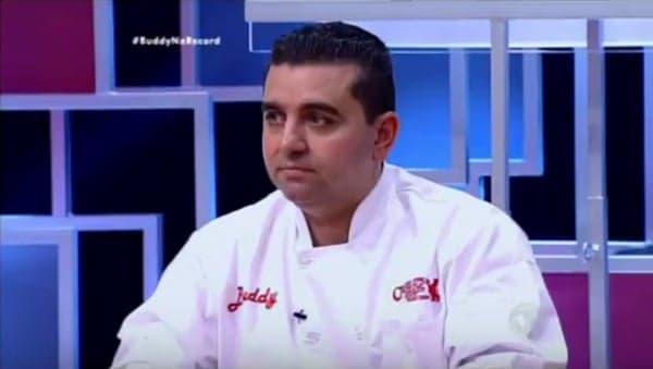 Buddy Valastro se emociona no "Batalha dos Confeiteiros Brasil" (Foto: Reprodução/Record)
