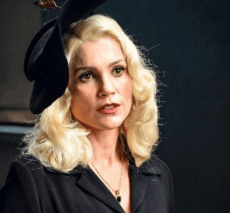 Conheça Sandra, a grande vilã da novela "Eta Mundo Bom"