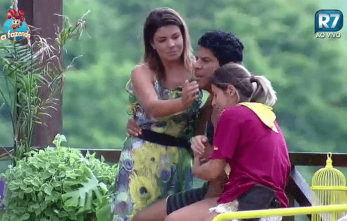 "A Fazenda": Luka e Minerato prometem ficar ao lado de Mara Maravilha