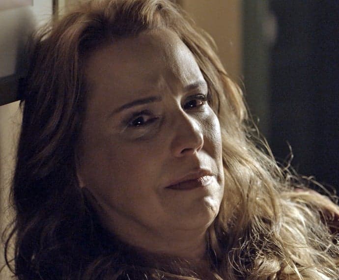 "Além do Tempo": Emília sofre ao recordar abandono de Vitória na infância; confira o resumo do capítulo desta quarta-feira (04)