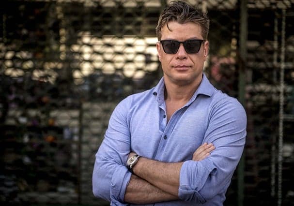 Após cirurgia, Fábio Assunção vai usar gesso até o final de "Totalmente Demais"