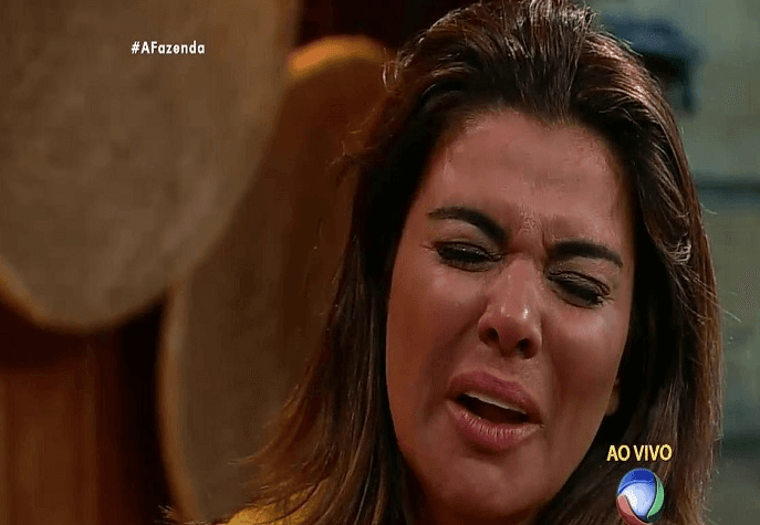 Mara Maravilha diz estar indignada e não vai à final de "A Fazenda 8"
