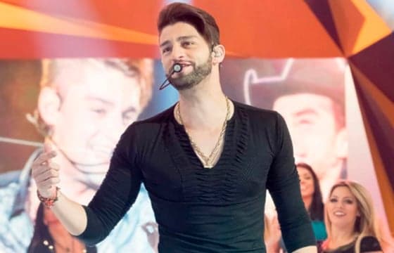 Munhoz descobriu que vai ser pai por telefone