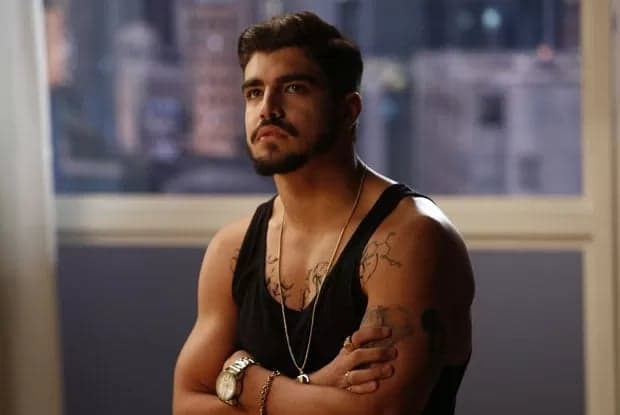 Caio Castro irá reviver personagem de Marcos Frota em "Haja Coração"