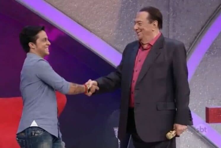 Raul Gil revela que emprestou R$ 22 mil para Thammy fazer cirurgia de retirada dos seios