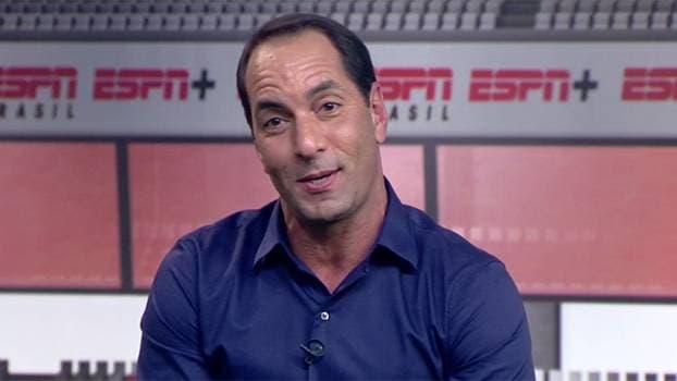 Comentarista da Band, Edmundo se irrita com falhas técnicas no "Terceiro Tempo"