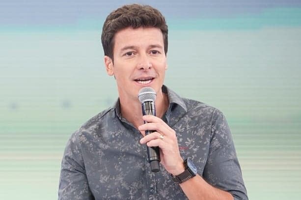 Record libera Rodrigo Faro para participar do "Superpop" ao vivo na RedeTV!