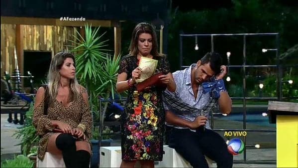 “A Fazenda 8″: Ana Paula, Mara e Marcelo estão na roça e primeiro finalista é definido