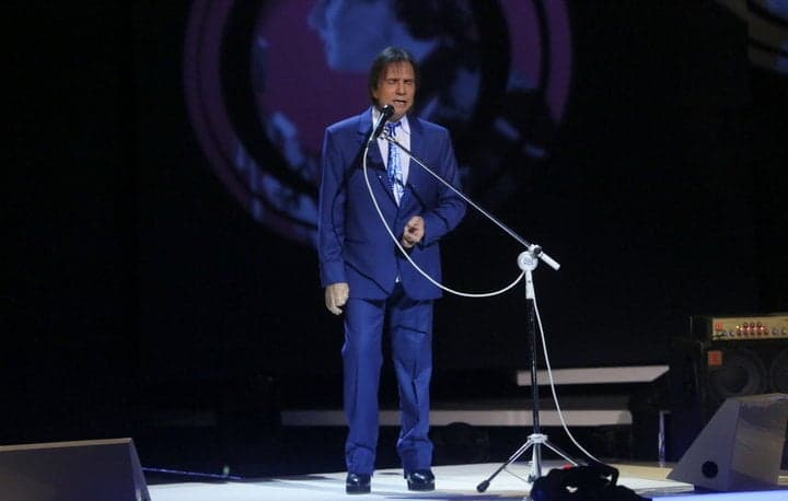 Roberto Carlos grava especial de Natal e reúne famosos na plateia; confira