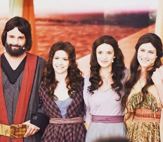 Rodrigo Phavanello participa de concurso de atrizes no "Xuxa Meneghel"