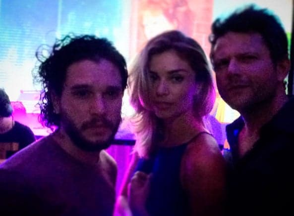 Ator de "Game of Thrones" aparece ao lado de Selton Mello e Grazi Massafera