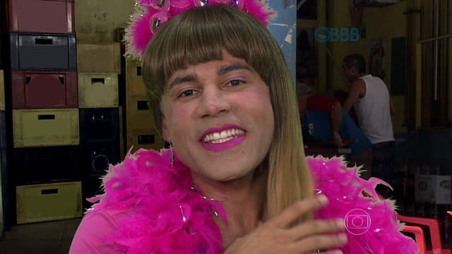 Ganhador do “Melhores do Ano”, Rodrigo Sant’Anna não sabe se continua no “BBB”