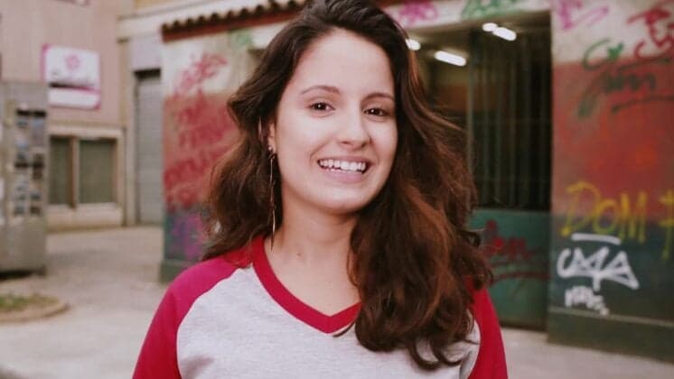 Atuando em "Malhação", Amanda de Godoi fala sobre nudes