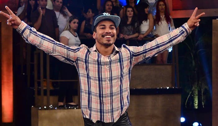 Final de "A Fazenda 8" chega a 14 pontos e lidera durante 40 minutos