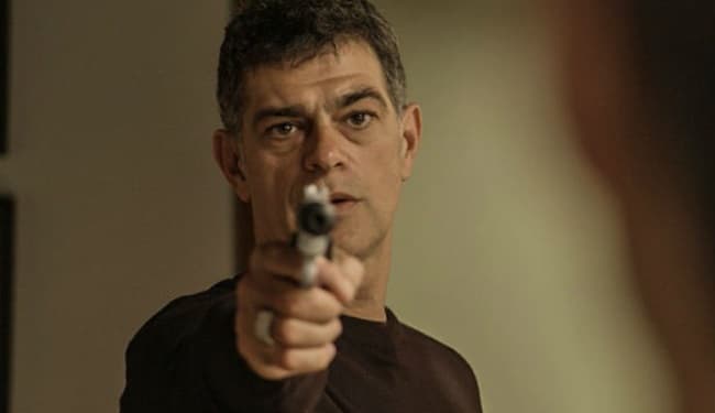 "A Regra do Jogo": Orlando realiza "queima de arquivo" e comete assassinato