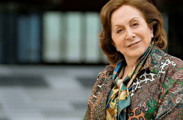 “Pensem mais no texto e menos na grife das roupas que usam", diz Aracy Balabanian para novas atrizes