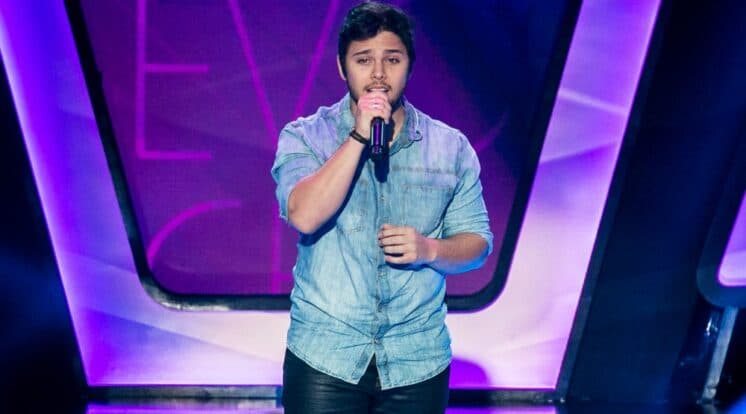 Renato Vianna avança no "The Voice" e é apontado como vencedor pelos internautas