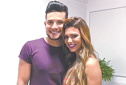 Israel Novaes trai namorada com Vina, mas tem vergonha de admitir