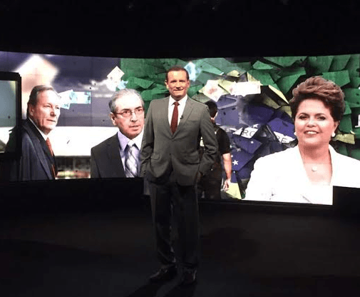 Roberto Cabrini comanda a "Retrospectiva 2015" neste domingo no SBT
