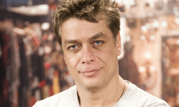 Fábio Assunção da trabalho nos bastidores de "Totamente Demais'' e preocupa direção da novela